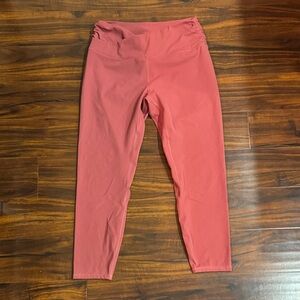 Cropped Salmon Color leggings size XL